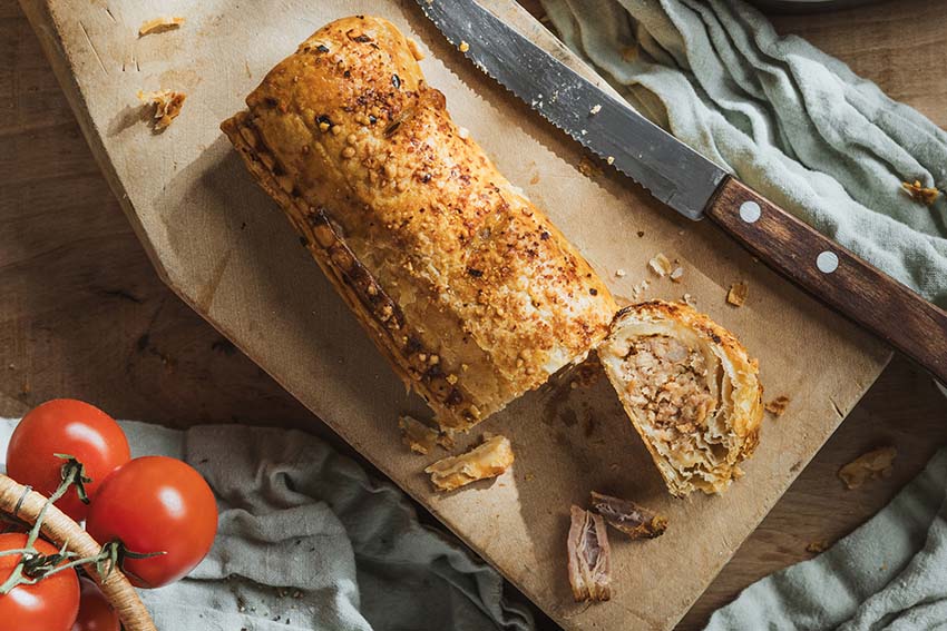 The Original Baker Frozen BBQ Pulled Pork Sausage Roll 3Pk