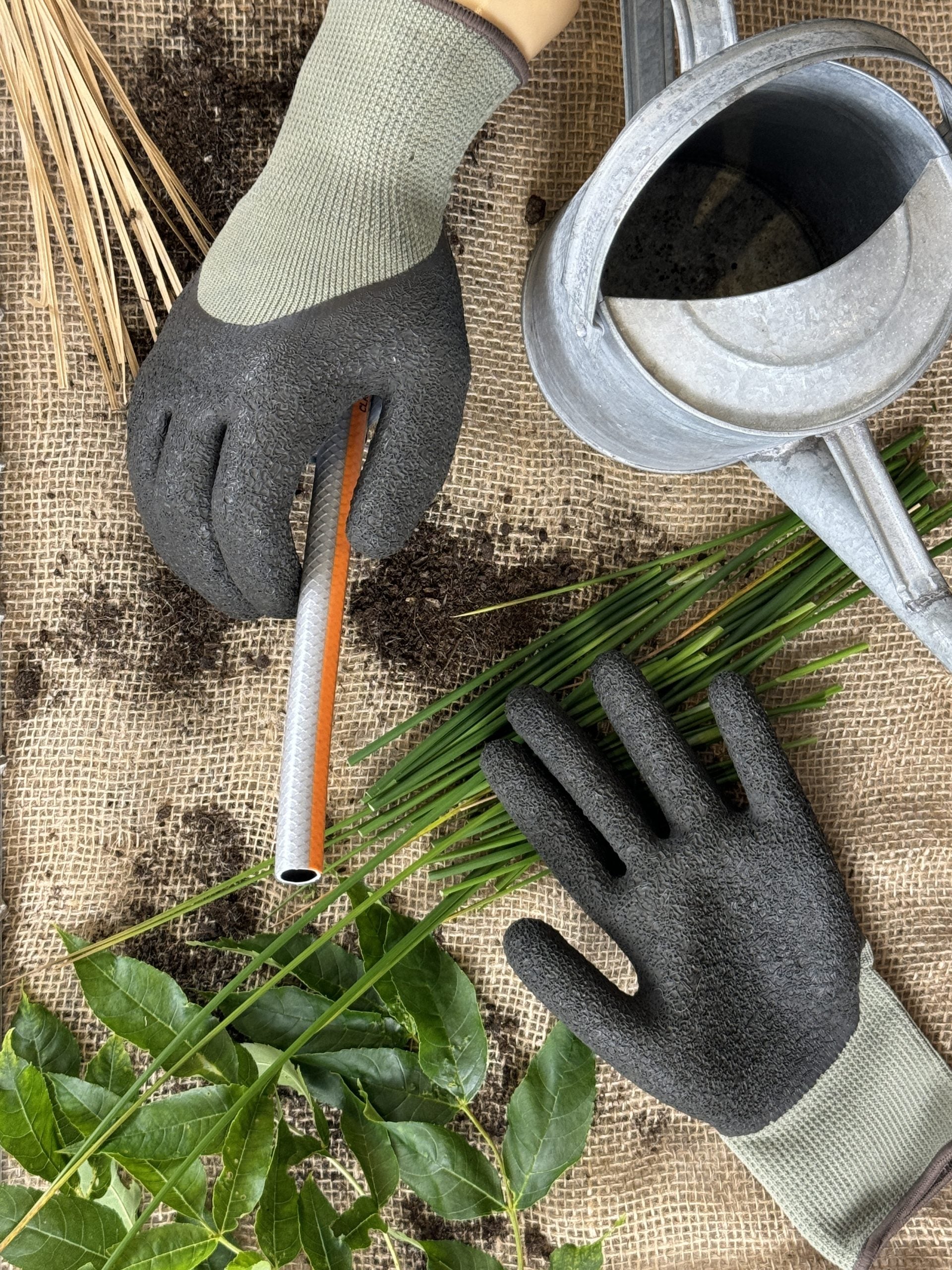 Treadstone Gloves Maple