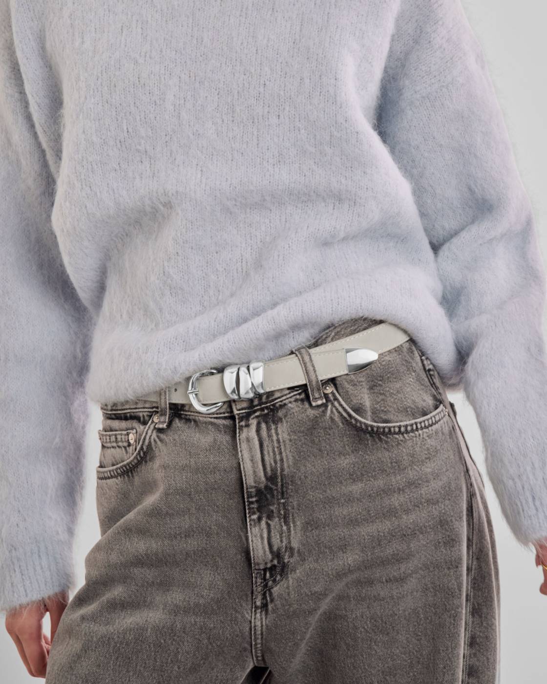 Katie Loxton Belt With Organic Loops Light Grey Suedette